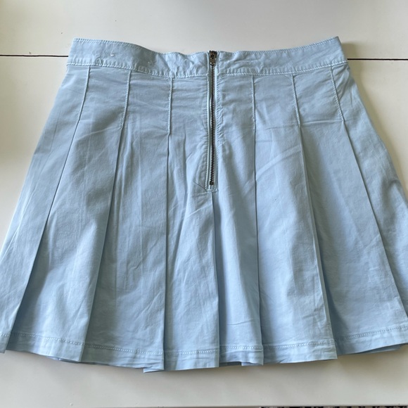 American Eagle Light Baby Blue Pastel Pleated Tennis Skirt Size 6 NWT - Picture 2 of 6